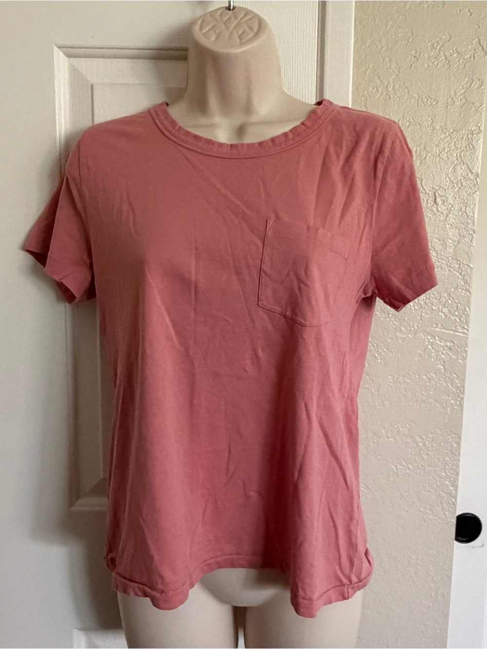 NWOT$48 J. Crew  Pocket T-Shirt Short Sleeve Crew Neck Women’s M, Medium